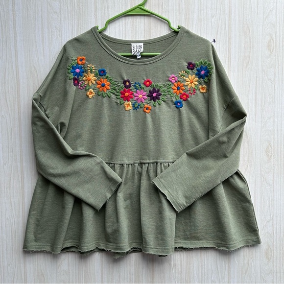 SISTER MARY Emma Floral Multicolored Embroidered Green Oversized Top Sz S/M - Picture 2 of 14